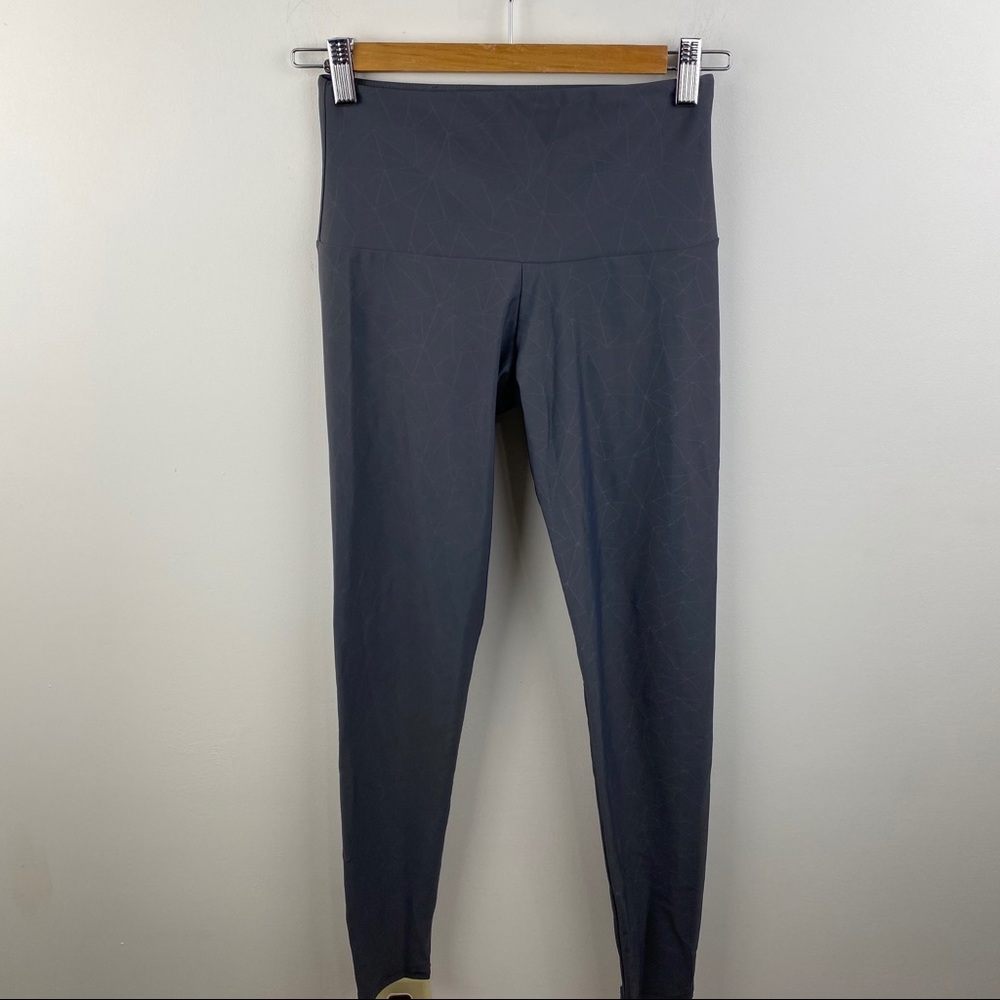 onzie geometric print gray leggings xs